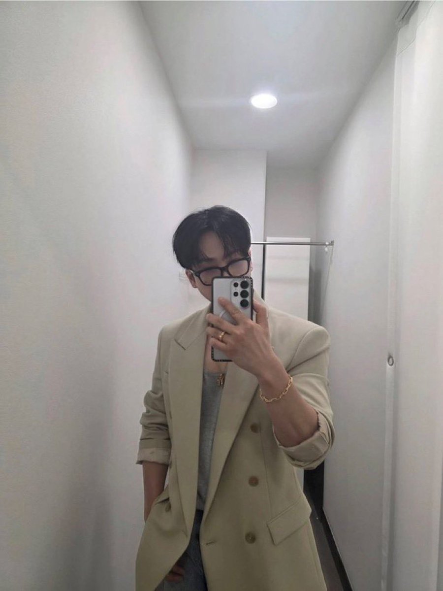 frklish's tweet photo. hola te amo

STAYS LOVE CHANGBIN
#STAYsLoveCHANGBIN https://t.co/9J5eOMCS1z