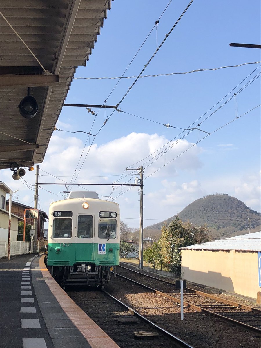 KHK1890LC's tweet photo. 強いて言えば、赤ちゃんとか小動物の匂いを嗅ぎたい♡ｽﾝｽﾝ

おはよう。

#おはようトレイン https://t.co/ZUTiedL4n7