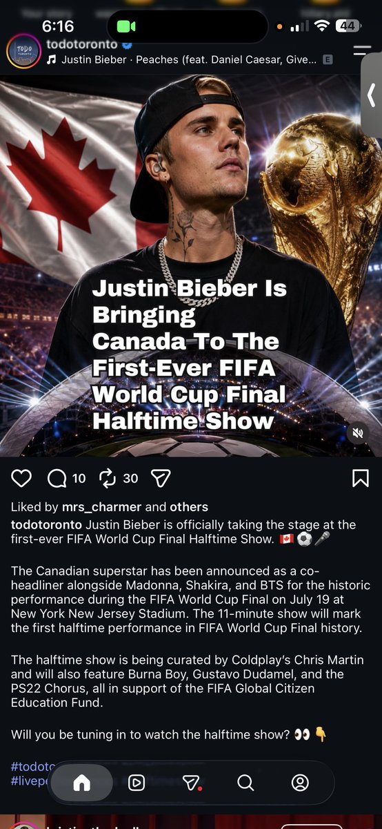 kkochijeon's tweet photo. And this is where i learn that BTS will also perform in FIFA??? Jungkook x Justin juseyo where justin seagull meets justin bieber https://t.co/4HpNLUsn43