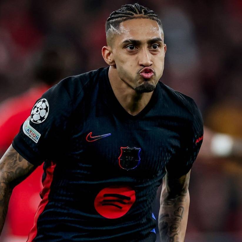 BarcaTimes's tweet photo. 🚨🎖️| 𝐁𝐑𝐄𝐀𝐊𝐈𝐍𝐆: Karim Adeyemi is a replacement for either Raphinha or Roony. [@gerardromero] #fcblive 👀 https://t.co/y3wsMjM48m