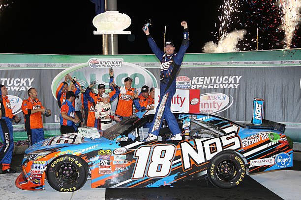 row_racing's tweet photo. Kyle Busch - (7/8/2016)
#ALSCO300 🏁 #XfinitySeries 
#KentuckySpeedway 
#Rowdy #RowdyNation https://t.co/ZWnFSKAgoO