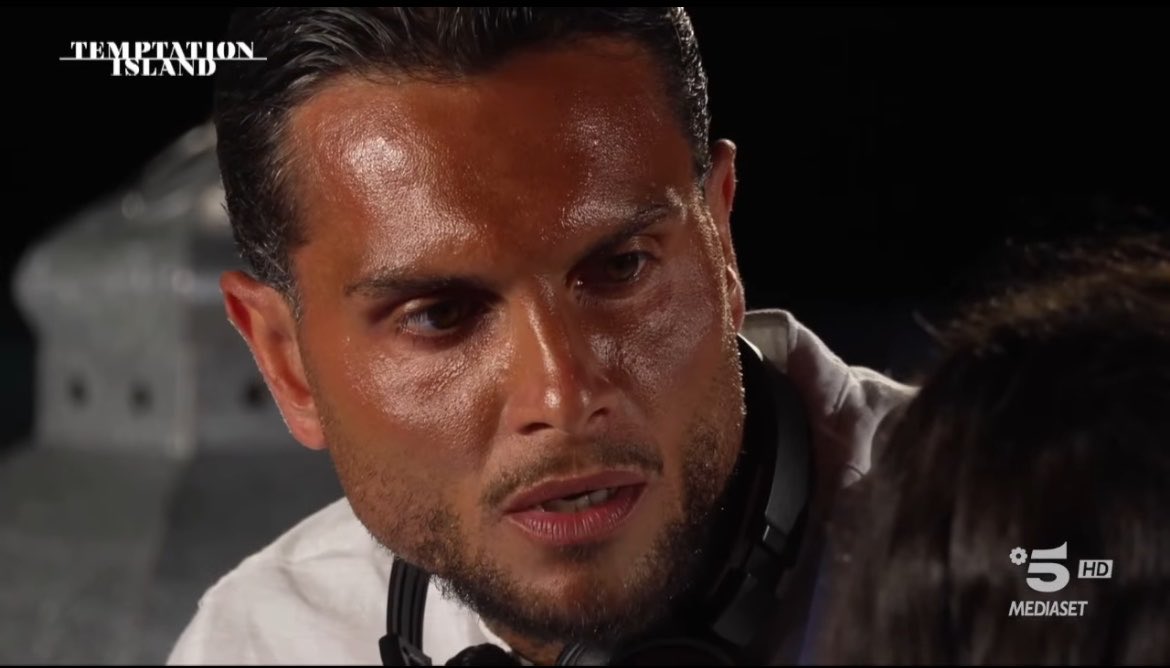 Manuel_Real_Off's tweet photo. 🟤 #TemptationIsland https://t.co/7RIGzFqzZD