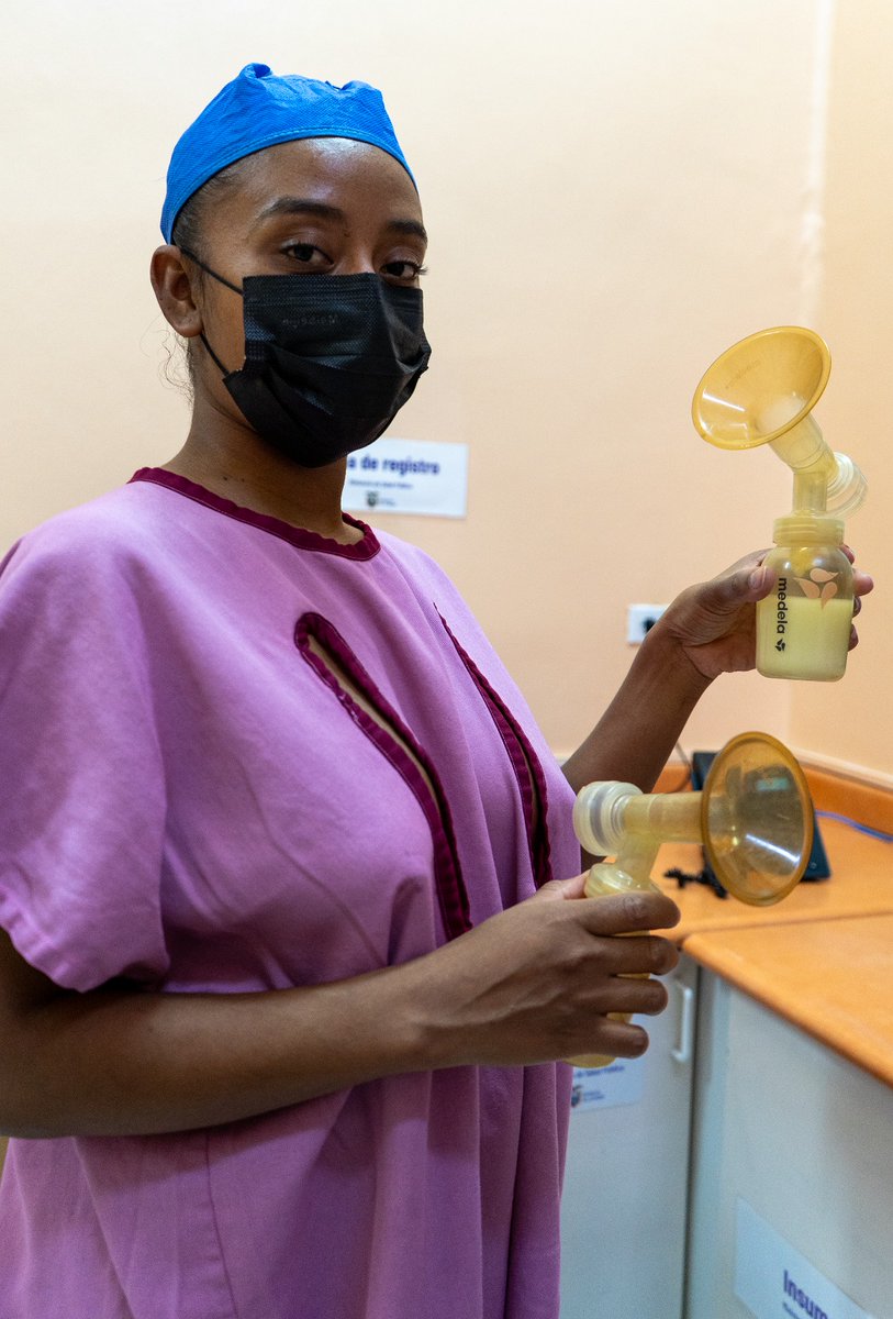 HGIsidroAyora's tweet photo. Desde Galápagos a Quito, Yulisa Cortés viajó de urgencia para salvar a su bebé de 29 semanas. Tras un mes en UCI del Hospital Gineco Obstétrico Isidro Ayora, el pequeño guerrero evoluciona con éxito. "Gracias por el amor y profesionalismo que transformaron el miedo en vida". https://t.co/tXQPGcadin