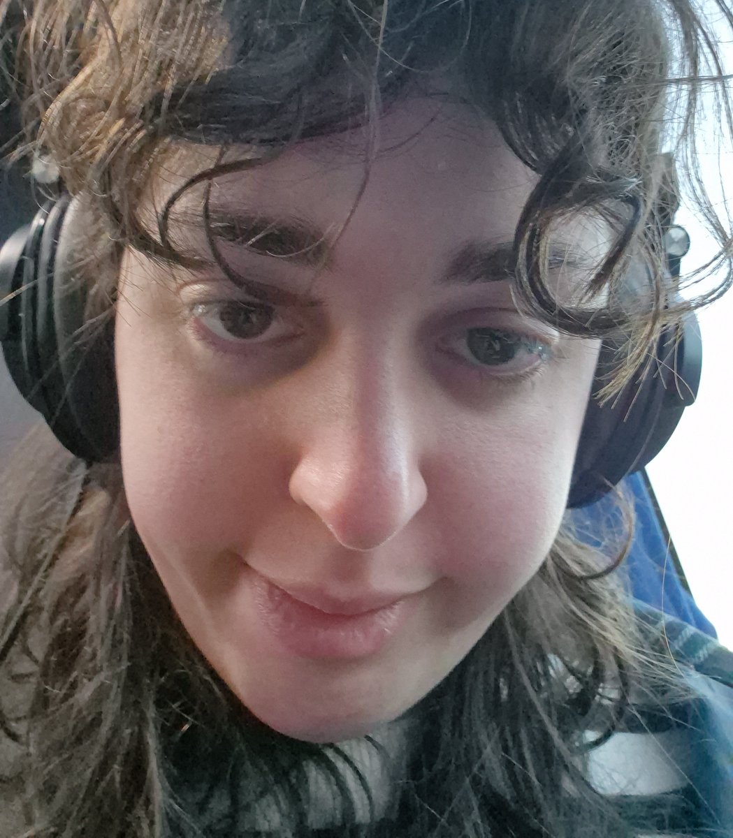 splffrchrd's tweet photo. mfw my 9 hour train ride got replaced by a fucking BUS last minute because of the Telstra outtage https://t.co/k9im48gHsM