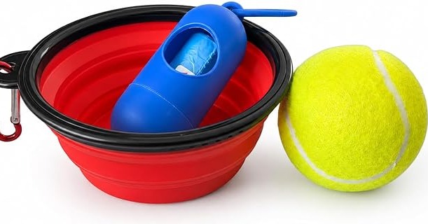Solo_gami's tweet photo. Estaba paseando con mi perro y me di cuenta de todo lo que uno necesita para salir!  Por eso armé este pequeño kit: un platito plegable para que no tome agua sucia, una pelota para jugar y bolsitas para recoger sus 'gracias'... porque nadie quiere cagarle el jardín al vecino XD