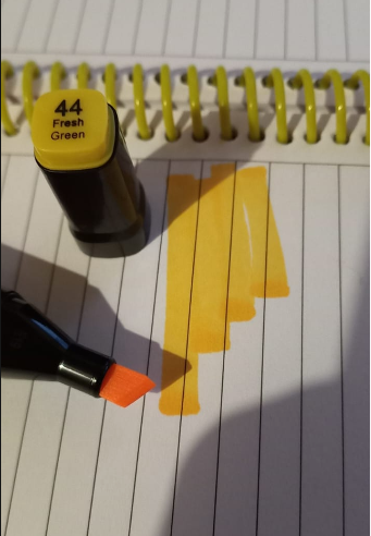 kuruh_'s tweet photo. dice verde, la tapa es amarilla y pinta naranja
no entiendo nada https://t.co/sgdjrvCqY3
