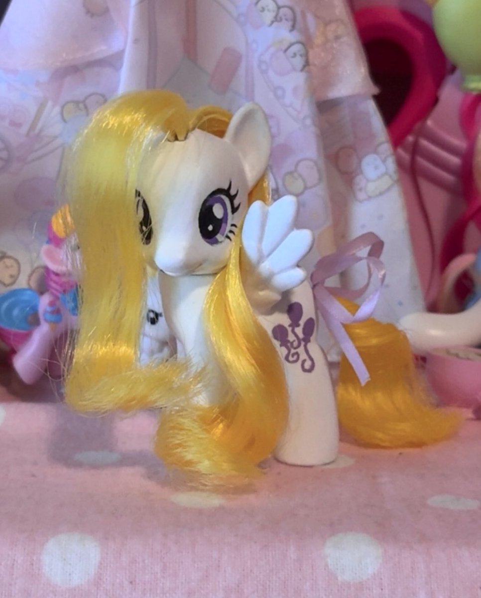 pinkaminaa's tweet photo. my g4 surprise custom is finally finished!!!!!! :3 https://t.co/V1FyP3FVeA