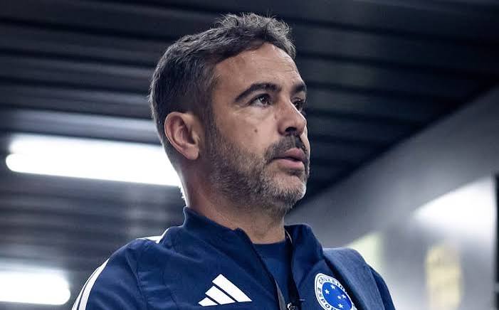 PapoCabuloso's tweet photo. ⚠️| A negociação do Cruzeiro com o atacante Wesley, do Al-Nassr, está bem avançada

O jogador tem forte desejo de jogar no Cruzeiro e chegou a buscar referências sobre o clube. O atacante enxerga o Cruzeiro como o projeto ideal para voltar a ter espaço e ganhar minutos.

O técnico Artur Jorge teve um papel fundamental nas conversas com os diretores do Al-Nassr.

O modelo de negócio será por empréstimo. Resta confirmar se vai envolver opção ou obrigação de compra e como será feito com o salário do atleta.

📰| @samuelvenancio | Samuca TV
📸| Divulgação/Al-Nassr | Gustavo Aleixo/Cruzeiro