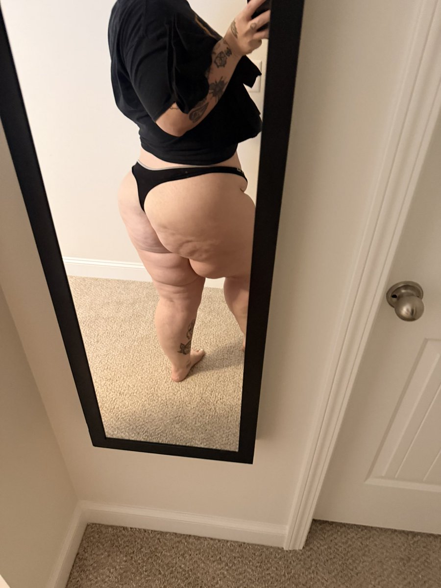 Spkytease's tweet photo. Thick 😌😘 
#bbw #thicc #plussize #thighs #nsfwtwt https://t.co/jHVlY9owwM