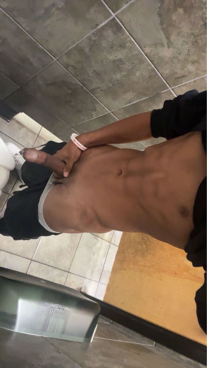 foreignnprice's tweet photo. #abs #horny #straight #gay #bigdick #cumshot #masturbation #solo #hot #daddy #twunk #sweat #pecs #cum #fuck #bwc #baitboy #baitedboys https://t.co/DtpAfYhTEl