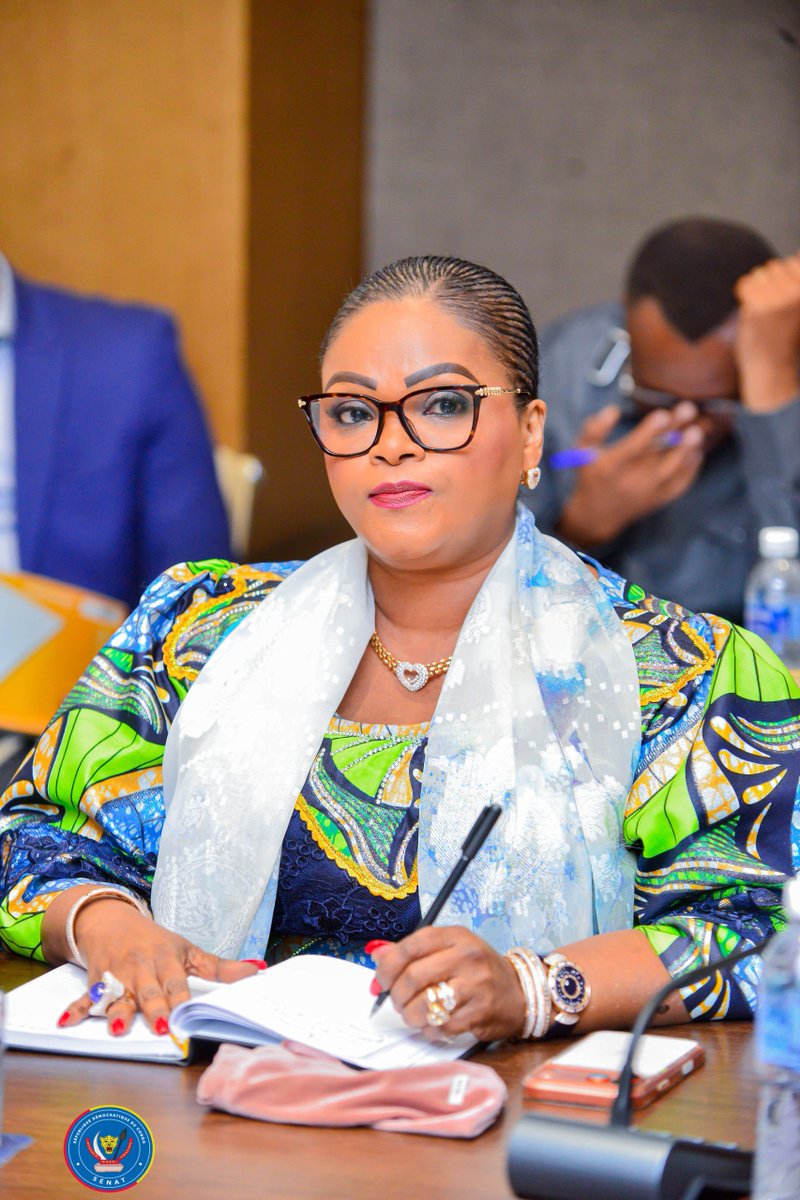 BilamboPat30382's tweet photo. 🇨🇩 #RDC | Au sein de la Commission ECOFIN du Sénat, la #Sénatrice #Carole #Agito #Amela a pris part à l’audition du Directeur Général du CEEC dans le cadre de l’examen du collectif budgétaire.

Au cœur des échanges : la mobilisation des recettes publiques, les perspectives économiques et le renforcement de la transparence dans la gestion des finances de l’État.

Engagée pour une gouvernance financière responsable, elle poursuit son action en faveur de politiques publiques au service du développement national. 

@TinaSalama2 @LukondeSama 

#SénatRDC #ECOFIN #CEEC #CollectifBudgétaire #BonneGouvernance #FinancesPubliques