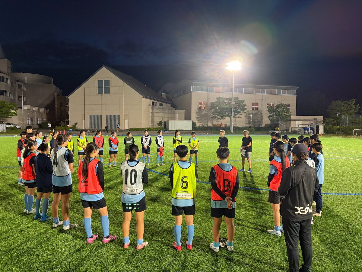 hirofumi_masaki's tweet photo. マイナビ仙台アカデミーの選手にとって、一緒にトレーニングした時間は最高の時間になりました♪
彼女達のプレー、持っているパーソナリティをアカデミーの選手たちは感じ取ってくれたはず。

＃イングランドウィメンズスーパーリーグ 
＃清家貴子
＃南萌華
＃マイナビ仙台アカデミー https://t.co/5fJW1P6xRl