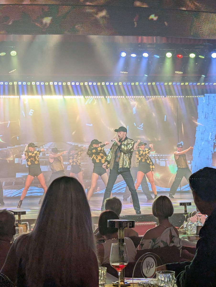 06livi's tweet photo. Benidorm Palace show is incredible and a much watch. Everyone was amazing! The man who was singing doesn't get enough credit!!! @benidorm_palace https://t.co/CBSY4tKkin