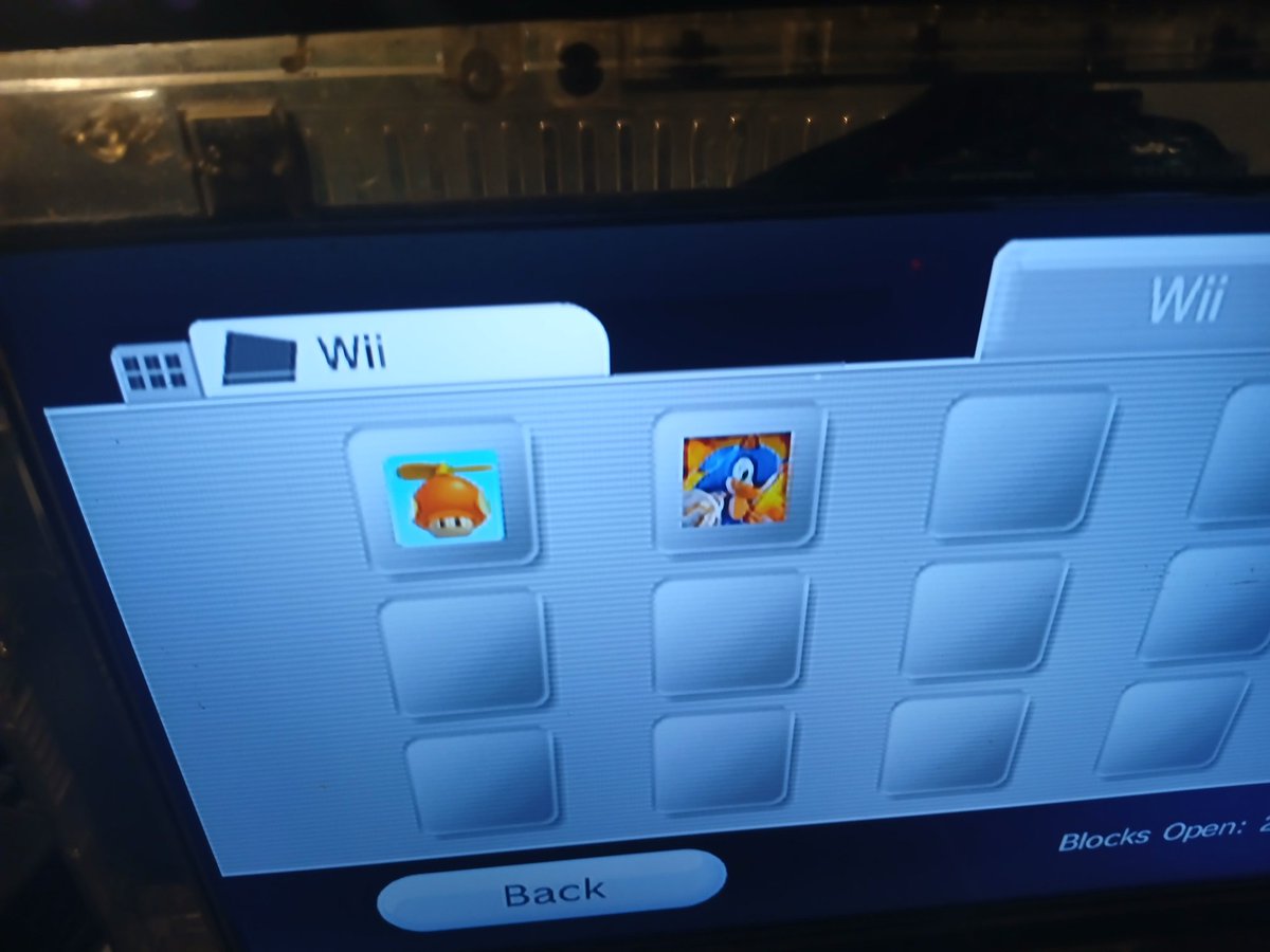 ChrisHedgehog29's tweet photo. I looked into my wiiu wii menu and saw this
🥹🥹🥹🥹🥹🥹 https://t.co/VHjX3Waetl