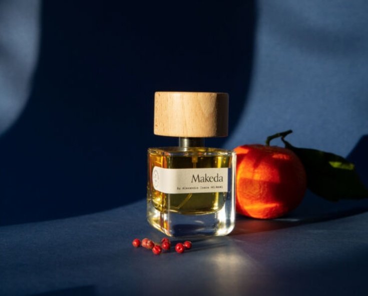 ^جرعة عطر^ tweet media
