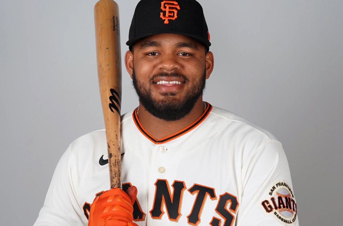 yrpaldyl's tweet photo. BAT FLIPPING A SINGLE IS THE BUMMIEST SHIT OF ALL TIME https://t.co/NmmhlSL8uB