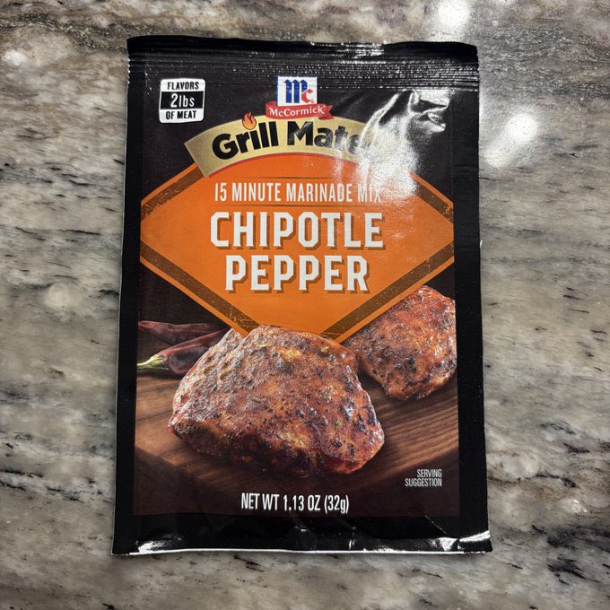 DeanTTraining's tweet photo. This is the greatest chicken seasoning I’ve ever tasted in my life

I cook the chicken in an air fryer or on a cast iron skillet

It goes with EVERYTHING

IMPOSSIBLE TO BEAT! https://t.co/QM5ghGAt7w