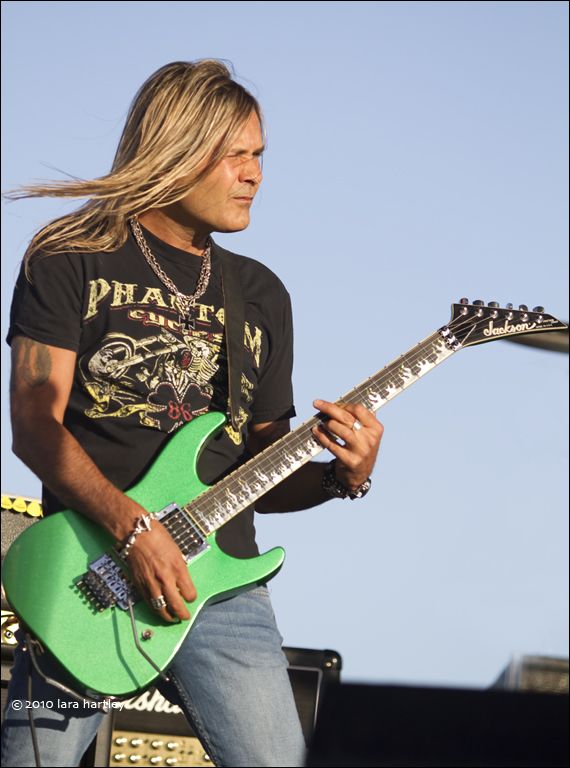 ErasRock's tweet photo. #HappyBirthday Carlos Cavazo (1957-)
Músico estadounidense y guitarrista conocido por su trabajo con la banda Quiet Riot. https://t.co/0OIJAepFCM