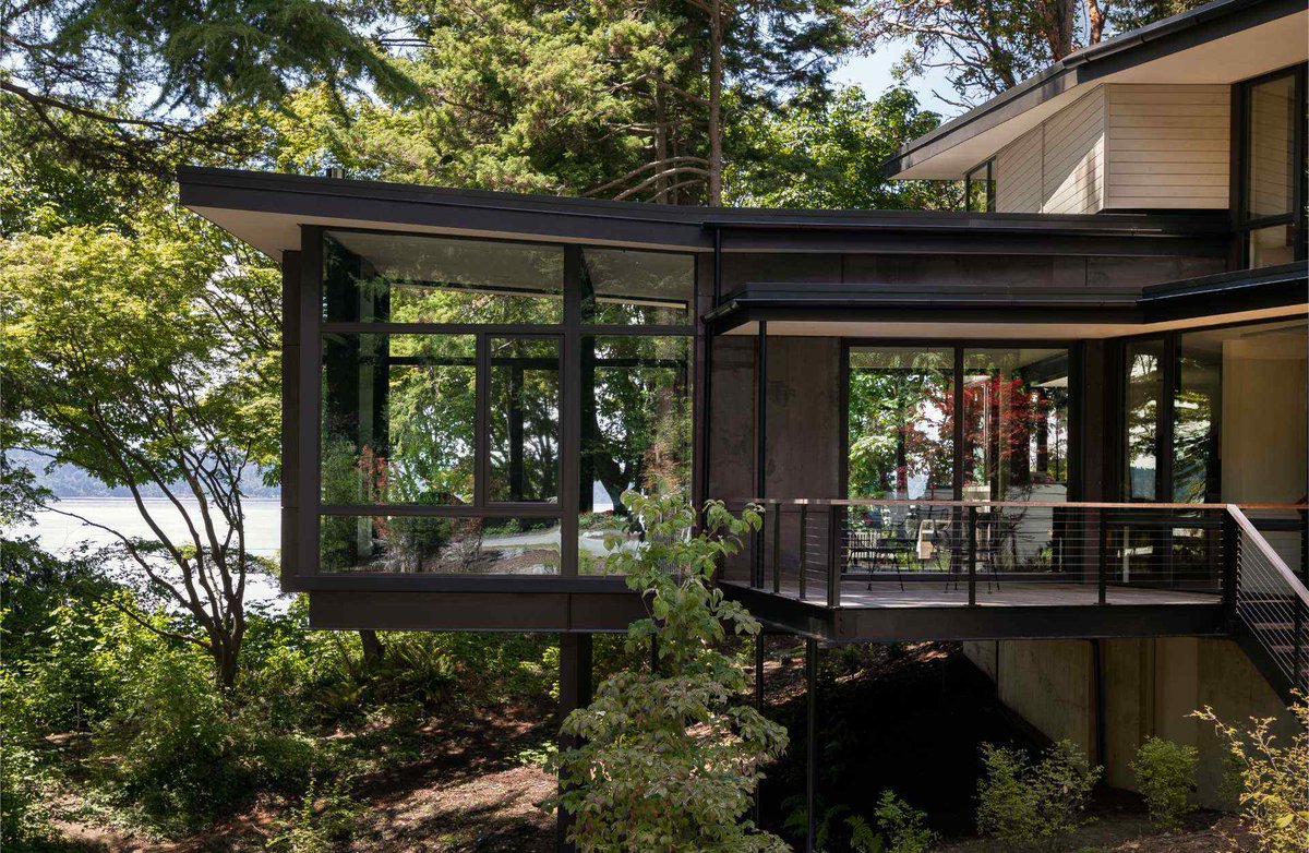 CONTEMPORIST's tweet photo. This Forest Home Features a Living Room Suspended Above the Trees

Explore the project > https://t.co/iZusOavuWL https://t.co/W9JasQdo1O