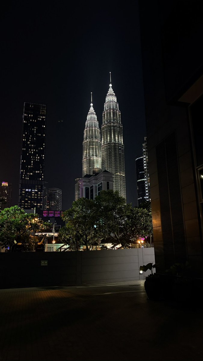 eng1Faris's tweet photo. https://t.co/aAviTinzkx