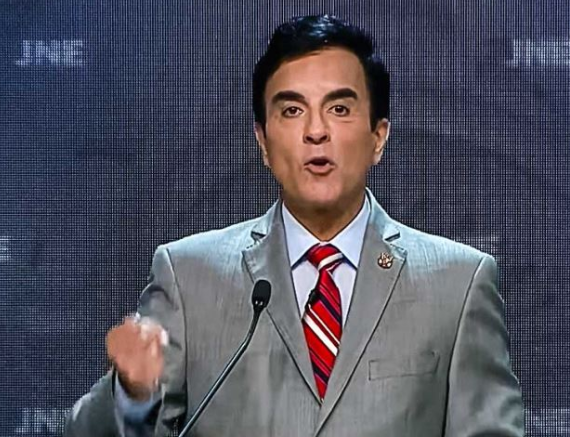 gatoencerrado2's tweet photo. Excandidato presidencial Carlos Espá suena fuerte como canciller del gobierno de Keiko Fujimori.

Fue director de comunicaciones de la Embajada de EEUU y es accionista minoritario de Ferreycorp.

https://t.co/jpL1uVeOCI https://t.co/oPDynIkP7x