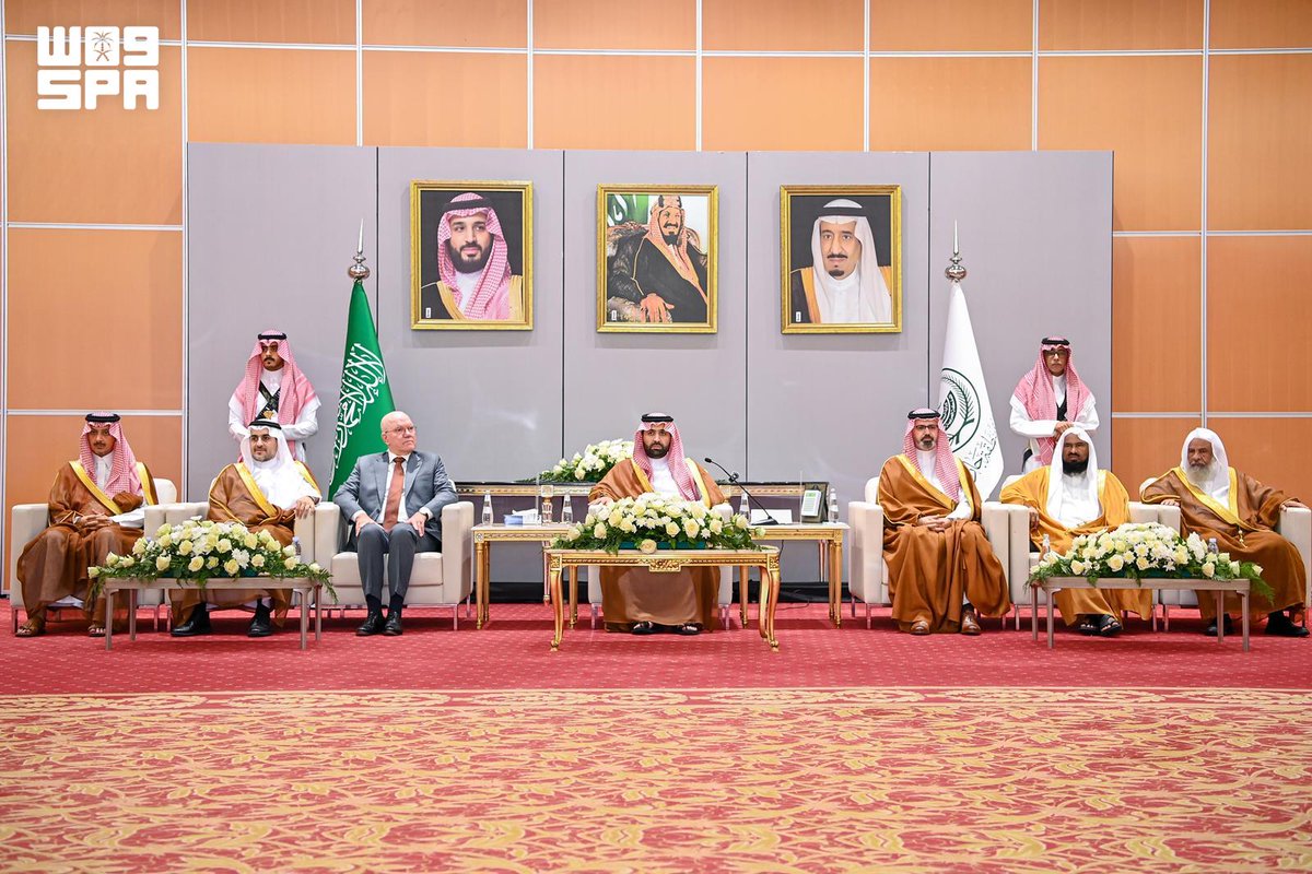 SPAregions's tweet photo. أمير منطقة جازان يطلق مشروع "الفواكه الاستوائية والبيوت المحمية" باستثمارات جاوزت الـ(600) مليون ريال.
https://t.co/gNJUVY0FSq
#واس https://t.co/pqb1AeYMPq