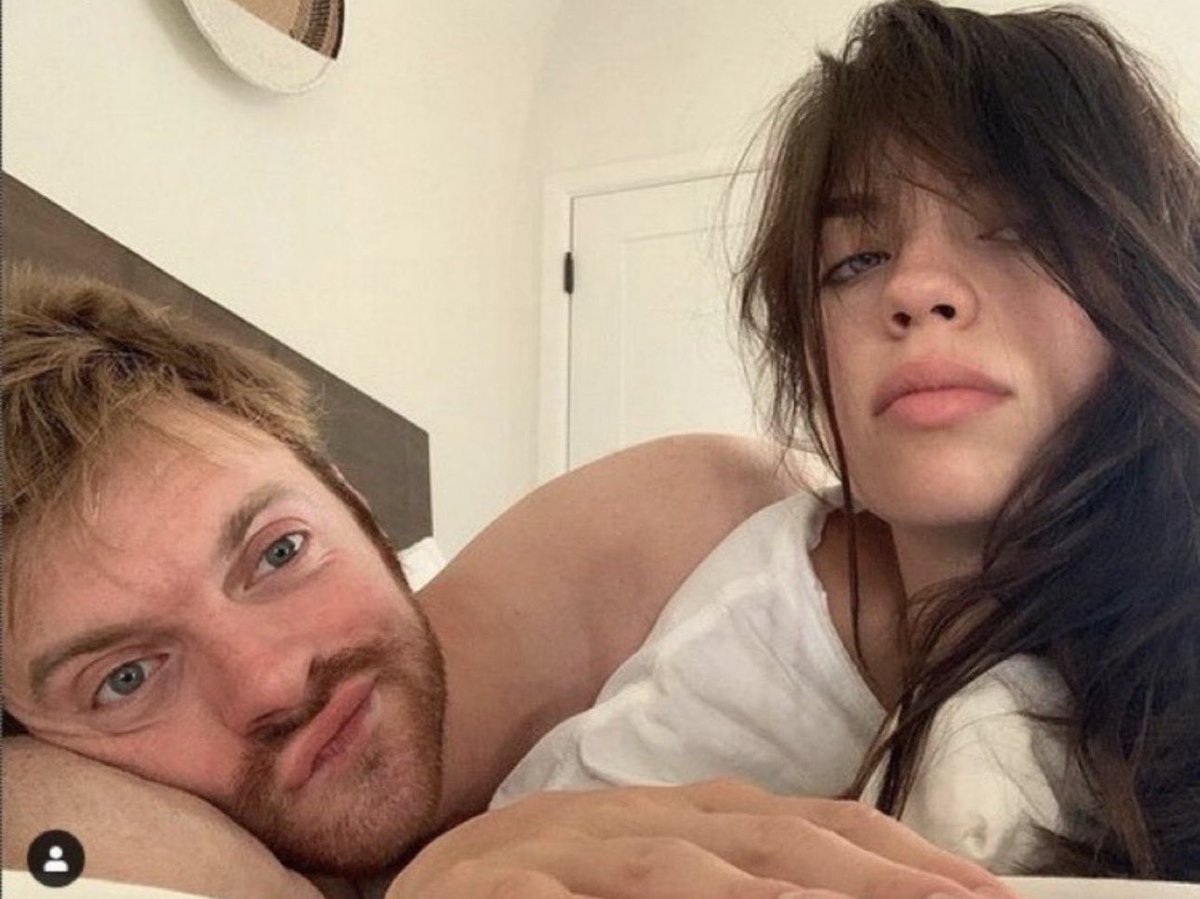 Pextero's tweet photo. FINNEAS with his sister, Billie in new Instagram post. https://t.co/ryd68nMa7V