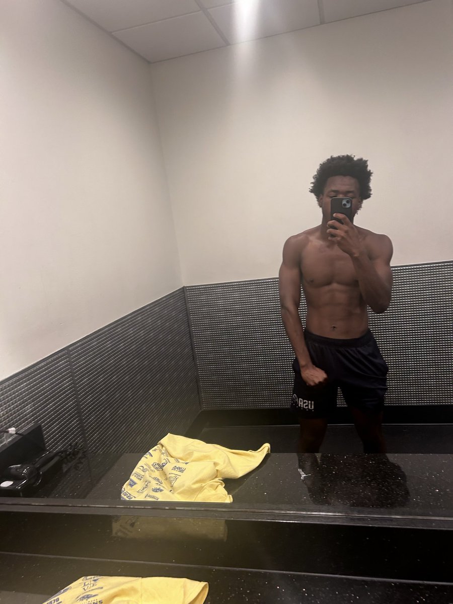 1xbryanmansaray's tweet photo. Grind not stopping https://t.co/5BtdSPIzBb