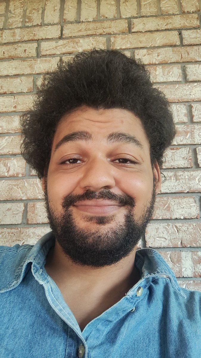 Deathound44's tweet photo. @dardedisco987 @tetkami @chakravartiiin Damn your greatest comeback was using a 17 year old version of myself to talk shit fuck dude that's sad bro but here's what I look like at 27 if you want some more fuel for the fire https://t.co/jjhbORdgAX