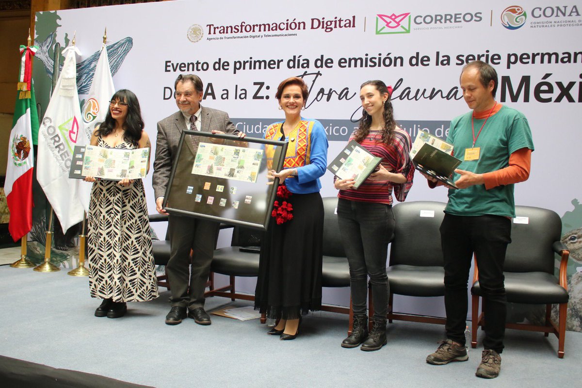 RepreNL_CDMX's tweet photo. La Coordinación de Gestión de la Representación de Nuevo León acudió a la Ceremonia de Primer Día de Emisión de la Serie Permanente 2026 “De la A a la Z, Flora y Fauna de México” en Palacio Postal, recinto de Correos de México.

En el evento se presentaron timbres con diseños de fauna emblemática de diversos estados de la República, entre los que destacó el oso negro de Nuevo León y el cual contará con un tiraje de 300 mil ejemplares.

Al término de la presentación, saludamos y agradecimos a la directora General del Servicio Postal Mexicano, Violeta Giorgina Abreu, por sus consideraciones hacia nuestro estado para esta iniciativa y al Titular de la Comisión Nacional de Áreas Naturales Protegidas, Pedro Álvarez Icaza.
#NuevoLeón #CDMX