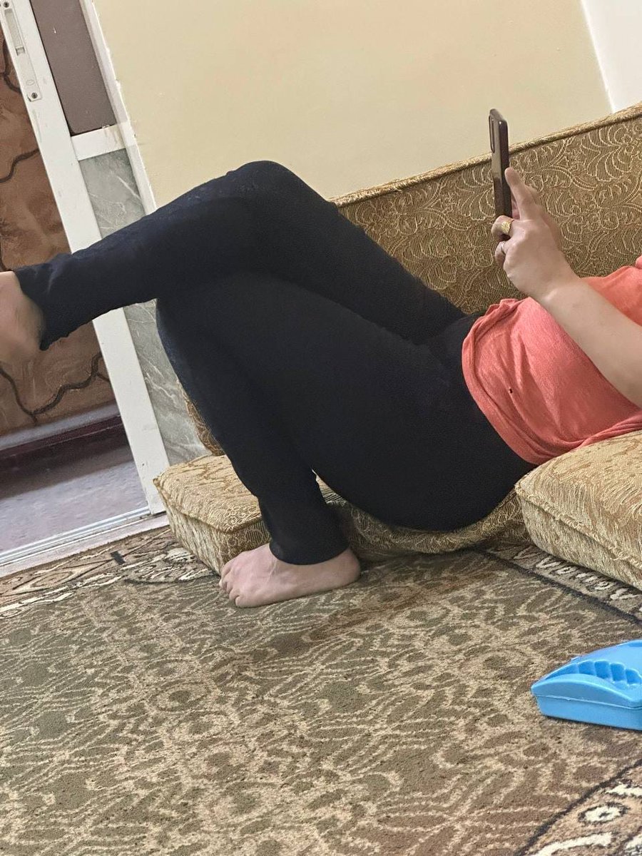 4ycuyh's tweet photo. حتى في البيت وبجامتي اشتغل 🤣 😤 https://t.co/i6624I9Eef