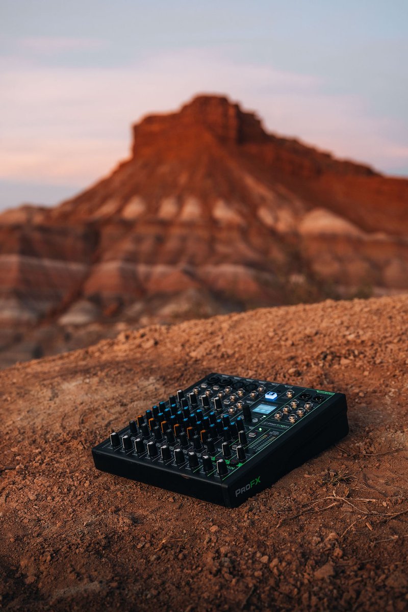 MackieGear's tweet photo. If you want to take ProFX10 GO out into the wild, nothing's stopping you. Not even power cords. https://t.co/tvUuMdX1X6