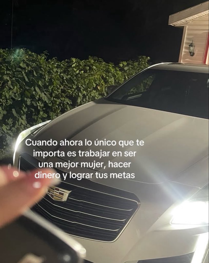 Thanyely_r's tweet photo. un objetivo claro https://t.co/hg4Eoyfzy0