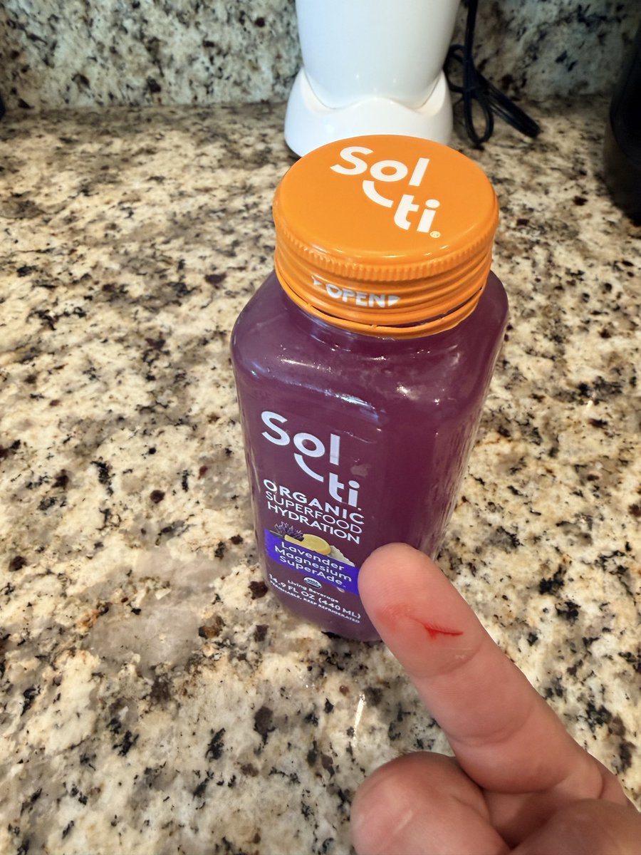 EpicRodz's tweet photo. @drinksolti If you guys can make a bottle cap that doesn’t attack me every time I want to have a drink, that’d be great. https://t.co/gk6apTVfPD