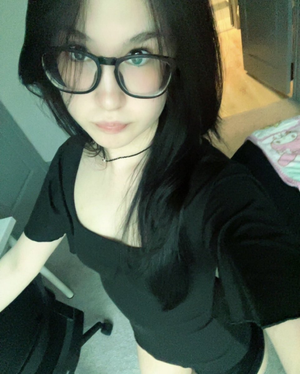 kayli tweet media