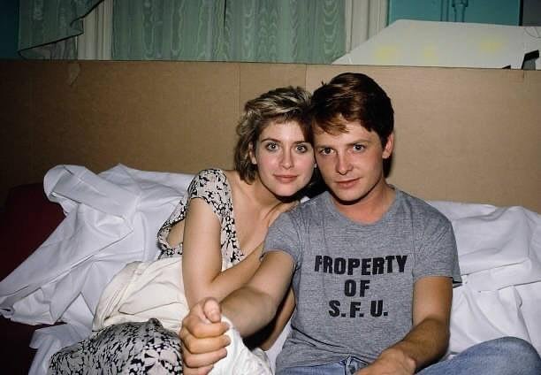 back21980s's tweet photo. Helen Slater (22) and Michael J. Fox (25) on the set of The Secret of my Success (1986). https://t.co/o88zUXK2Lb