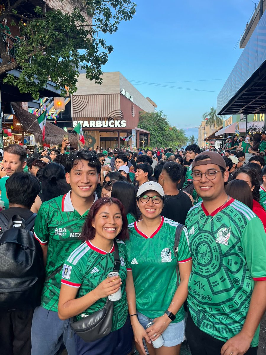ari_lu_u's tweet photo. Bien fifas 🇲🇽.✨⚽ https://t.co/blunrwDQi5