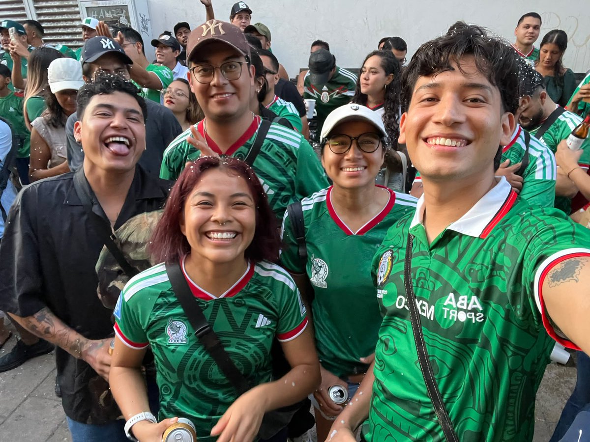 ari_lu_u's tweet photo. Bien fifas 🇲🇽.✨⚽ https://t.co/blunrwDQi5