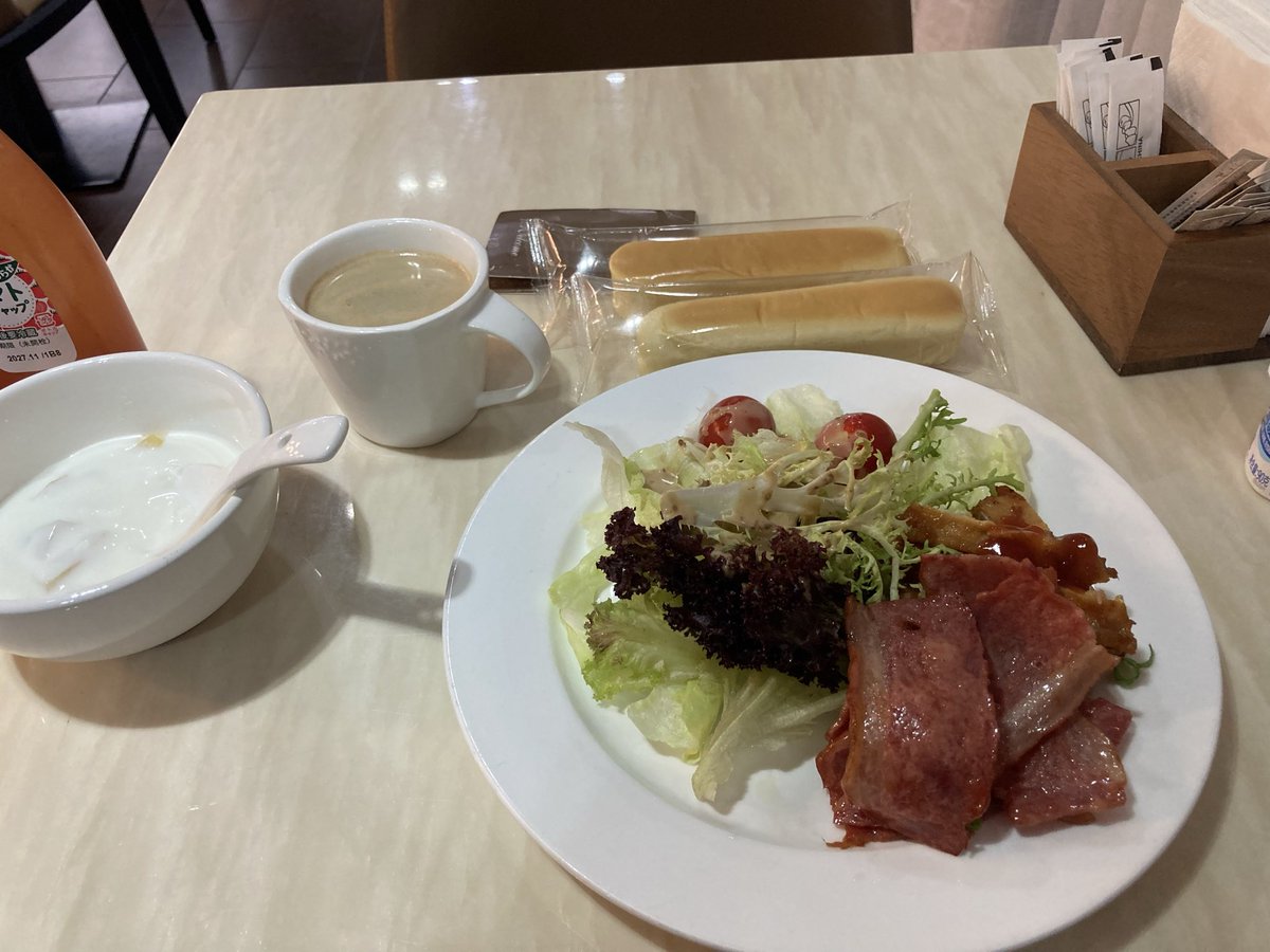 Takuya_134's tweet photo. Chinaラスト…お疲れ様でした。
明日帰国、台風🌀大丈夫かなぁ〜 https://t.co/qAd5MobRWq
