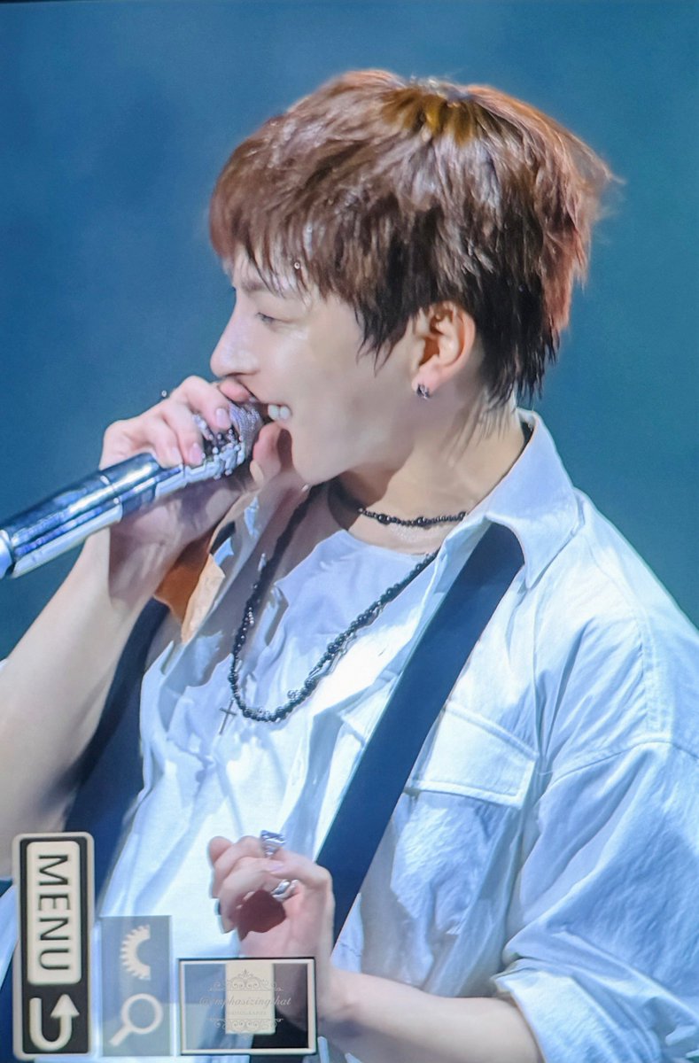 emphasizingthat's tweet photo. 260708 Rock in Roma🇮🇹 Pre 

환한 미소가 밤에도 태양 같아.

#ATEEZ #에이티즈 #HONGJOONG #홍중 https://t.co/rhdCqWtqo7