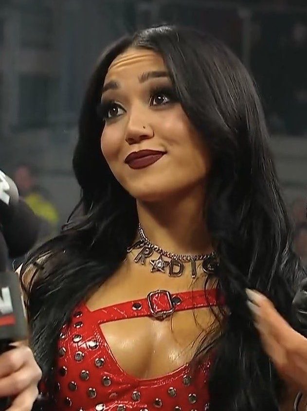 HotWomenWrestl3's tweet photo. Roxy &amp; BBC ♠️🍆

They don’t call her the prodigy for nothing ☆
 https://t.co/xDvV4jSHVb https://t.co/25mE57XaEn