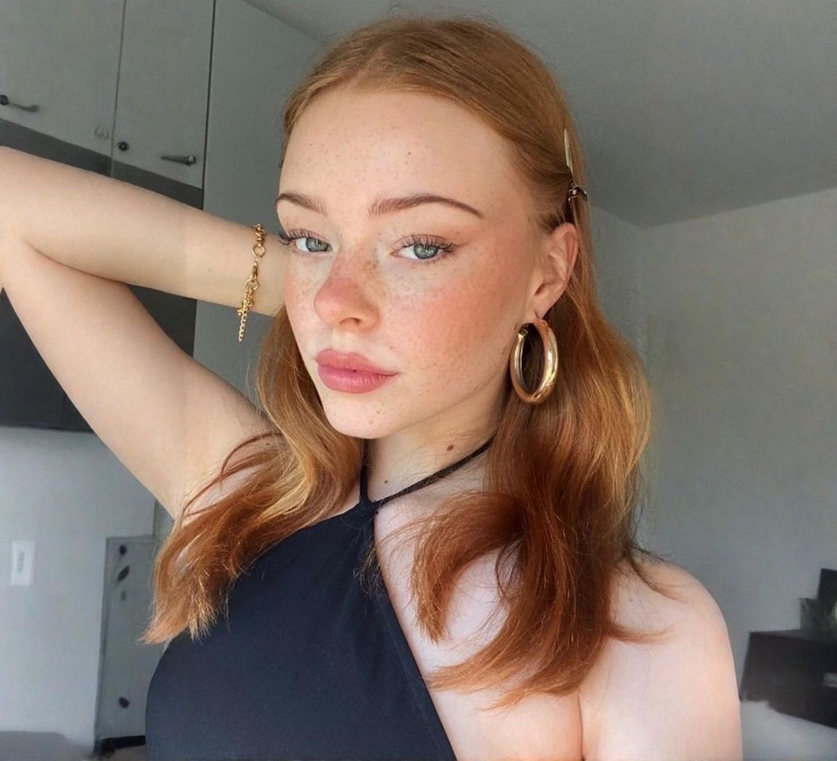velstaint's tweet photo. ( 🦀 ) — ‘ ADDIE MOOD ; LIFE. https://t.co/TjzzV2fYGd