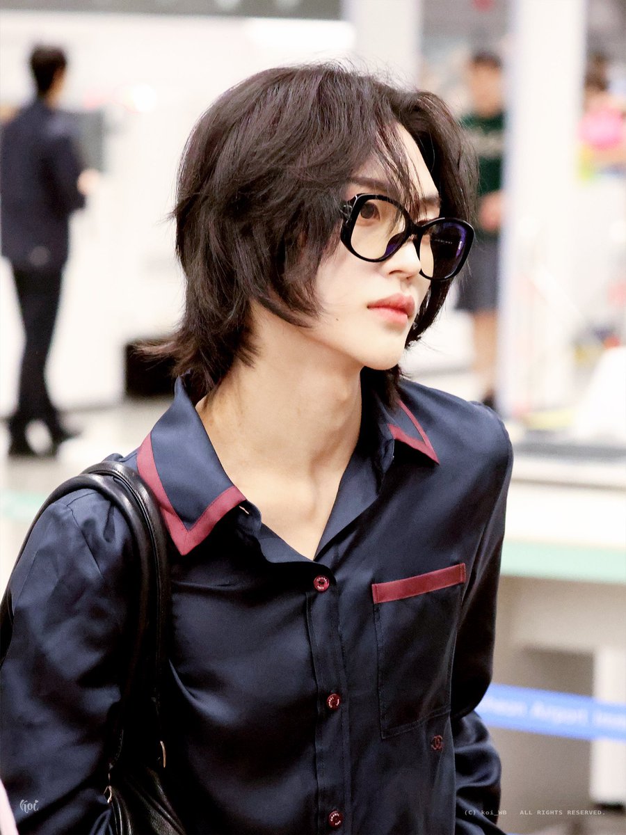 bbincopycat's tweet photo. CHANEL
Spring Summer 2026 Pre-collection
LONG-SLEEVED SHIRT
🔗 https://t.co/f6HAA1yeRB

𝘗𝘩𝘰𝘵𝘰 𝘣𝘺 @𝘳𝘪𝘻𝘻𝘸𝘰𝘯𝘣𝘪𝘯
#원빈 #RIIZE 260709 https://t.co/pONzP3WsLB