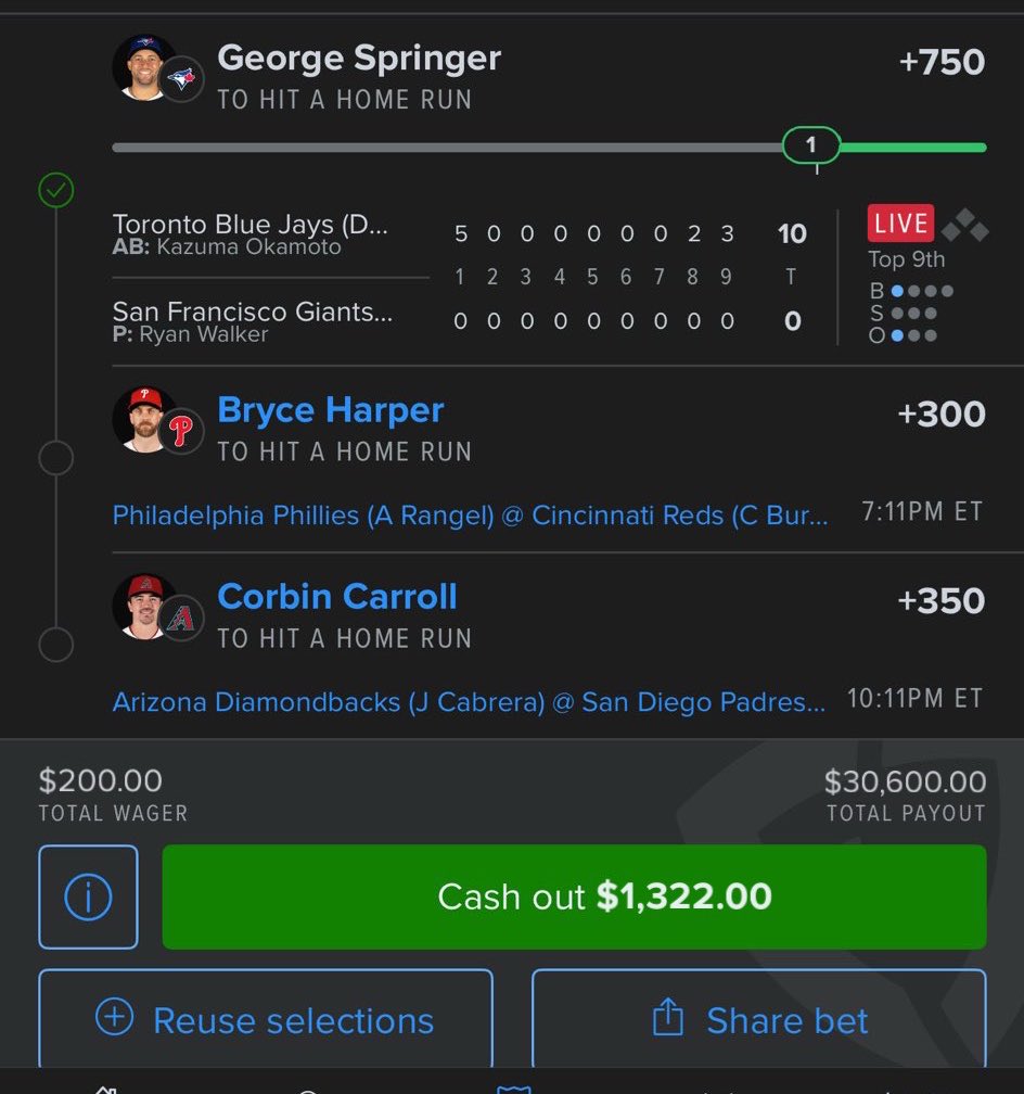 thatGuyPhillyp's tweet photo. @MLBHR Cash? https://t.co/6Q4xLRpEhn
