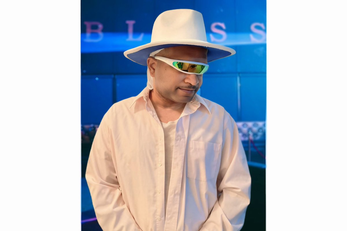 njcoolness's tweet photo. Highlights of my Retirement AfterParty at #blisslounge to commemorate the last night as my character. Itβs been a #coolIxperience and a journey. #coolnessends π§π§π§π¬οΈ https://t.co/J9UabcI8aG