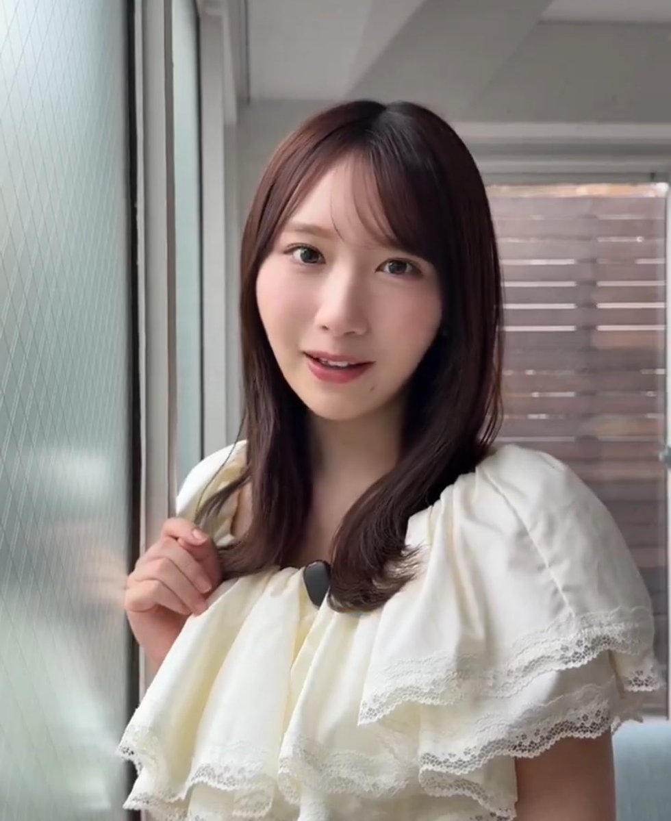 R_R_CIRCUS's tweet photo. @kahorin1st かほりんキャスター可愛いよね😊
#日向坂46
#藤嶌果歩
#藤嶌果歩1st写真集 https://t.co/RiFwe09Wzf