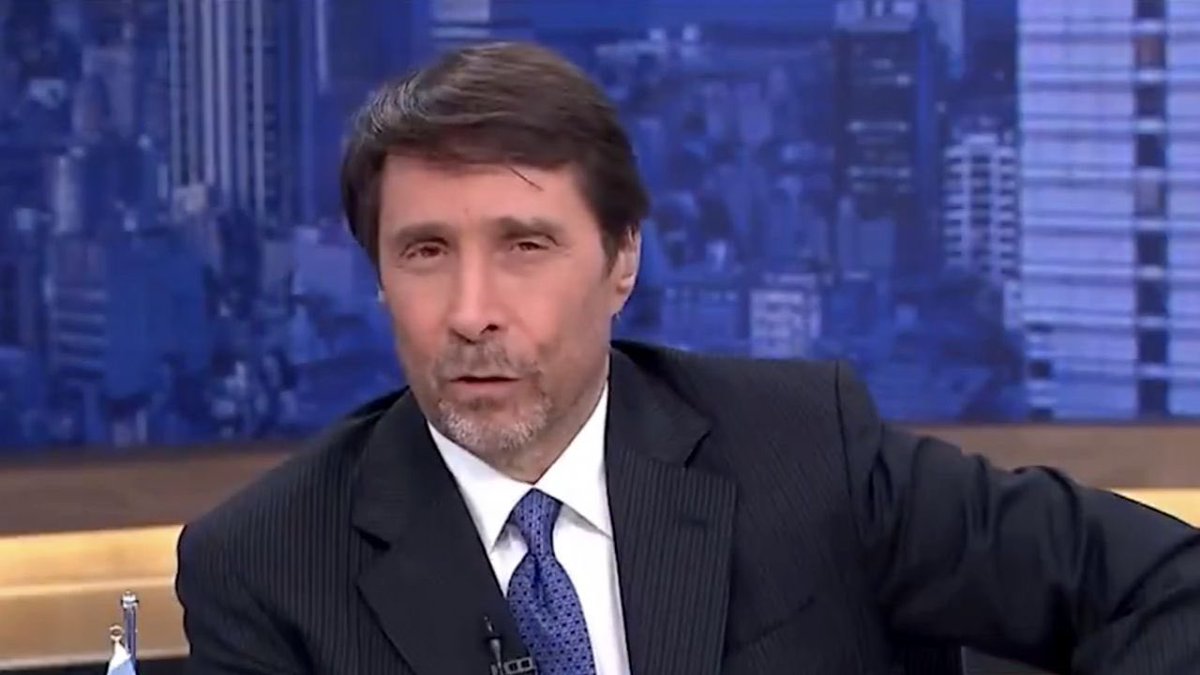 ccamacho88's tweet photo. Detestan a los mexicanos.
Detestan a los argentinos.
Detestan a los italianos.
Detestan a los españoles.
Detestan al mundo entero.

Así son los judíos. Por eso no tienen país y no les quieren en ningún lado. https://t.co/Lsn4pWP81A