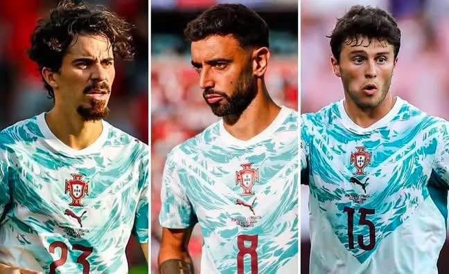 UtdMwas's tweet photo. These three players thought they were letting down Ronaldo, but it turns out they let down their country, 🇵🇹 https://t.co/hmJD9UwF4M
