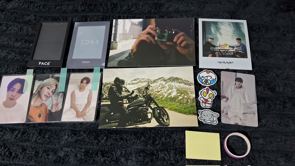 Stermagrela47's tweet photo. 💐 | Feedback positivo para @Jubissj_ !

Queria agradecer a Ju por me vender esses  jimin estão um arraso 💞 chegou tudo bem embalado e com brindes super fofos!! tô encantada nessas pcs 💖 https://t.co/dainISIyAl