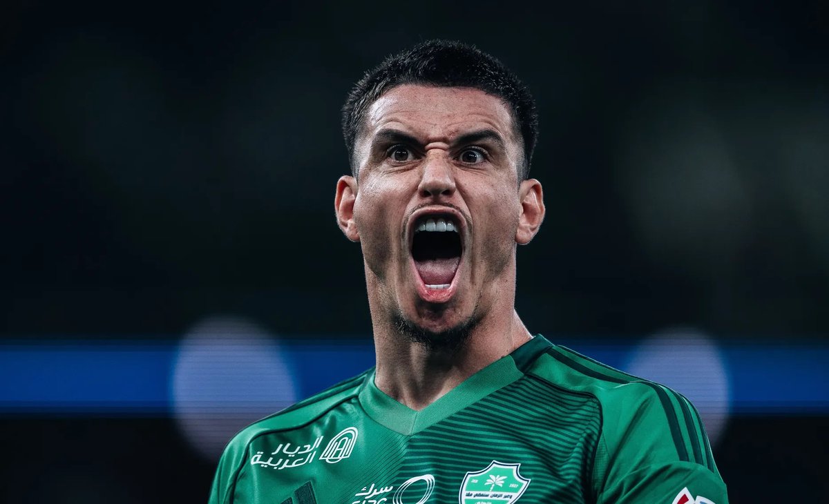 MnbrAlahlisa's tweet photo. 🚨🚨🚨 عاجل - سامي القاضي : 

النادي الأهلي يتفق على تجديد روجر إيبانيز 
لمدة 3 سنوات قادمة 💚 https://t.co/eYVKl5vYOF